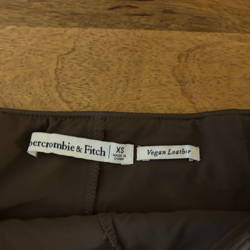 Women's Abercrombie Brown Faux Leather Mini Skirt - Picture 2 of 2